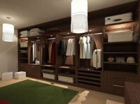 Классическая гардеробная комната из массива с подсветкой Караганда